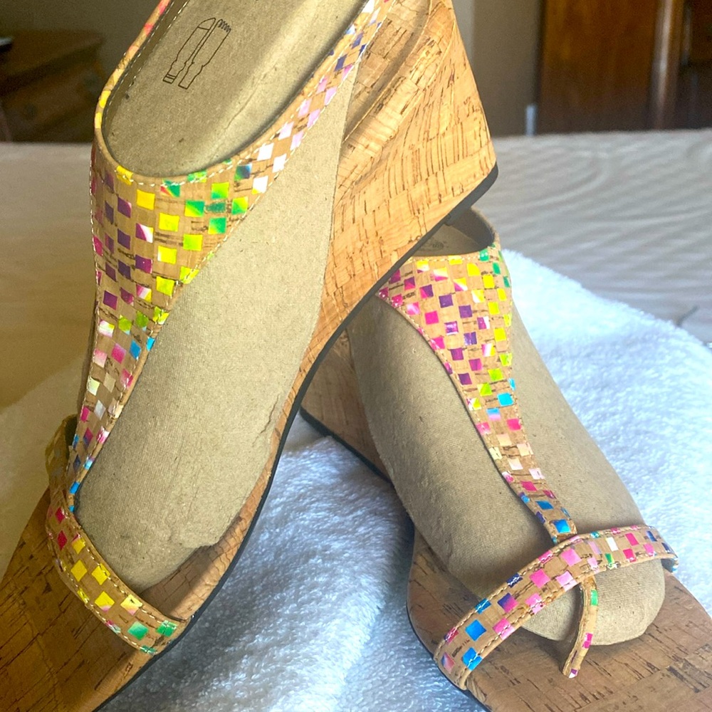 Van Eli Multi Colored Wedge Cork Size 9